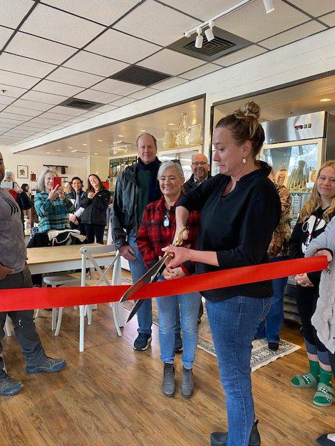 Chamber Of Commerce Welcomes Sugar And Cream Cafe To Downtown Los Alamos